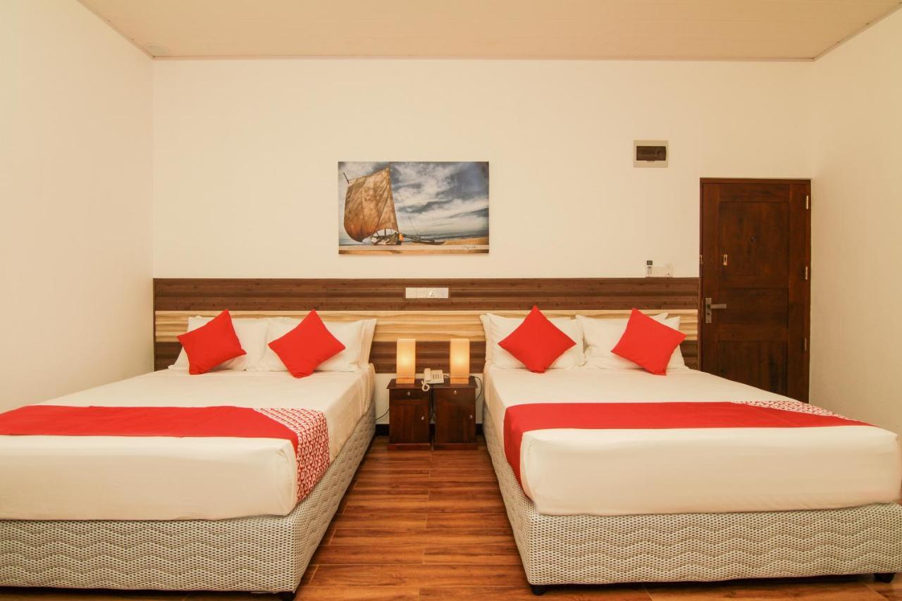 Clove Transit Hotel Kotugoda Extérieur photo