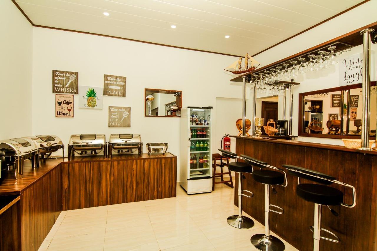 Clove Transit Hotel Kotugoda Extérieur photo