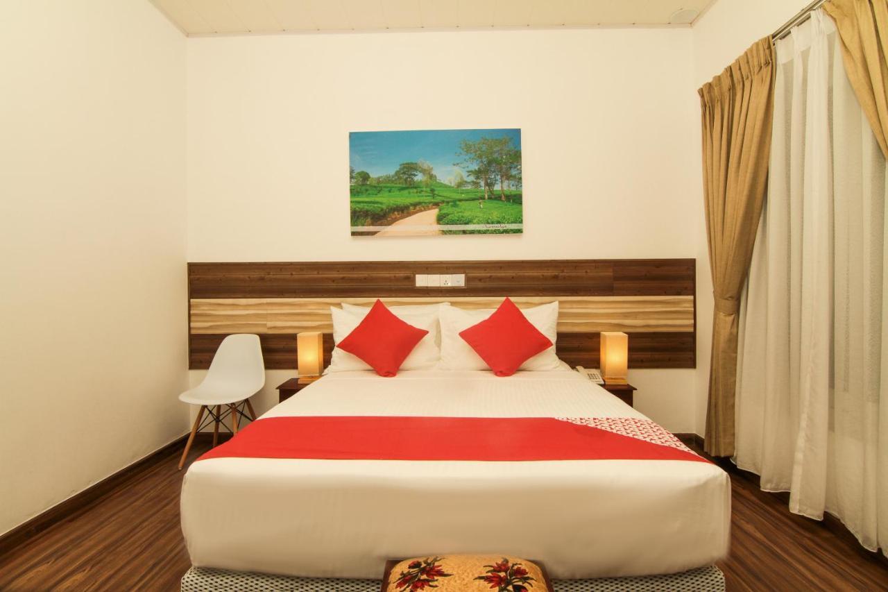 Clove Transit Hotel Kotugoda Extérieur photo